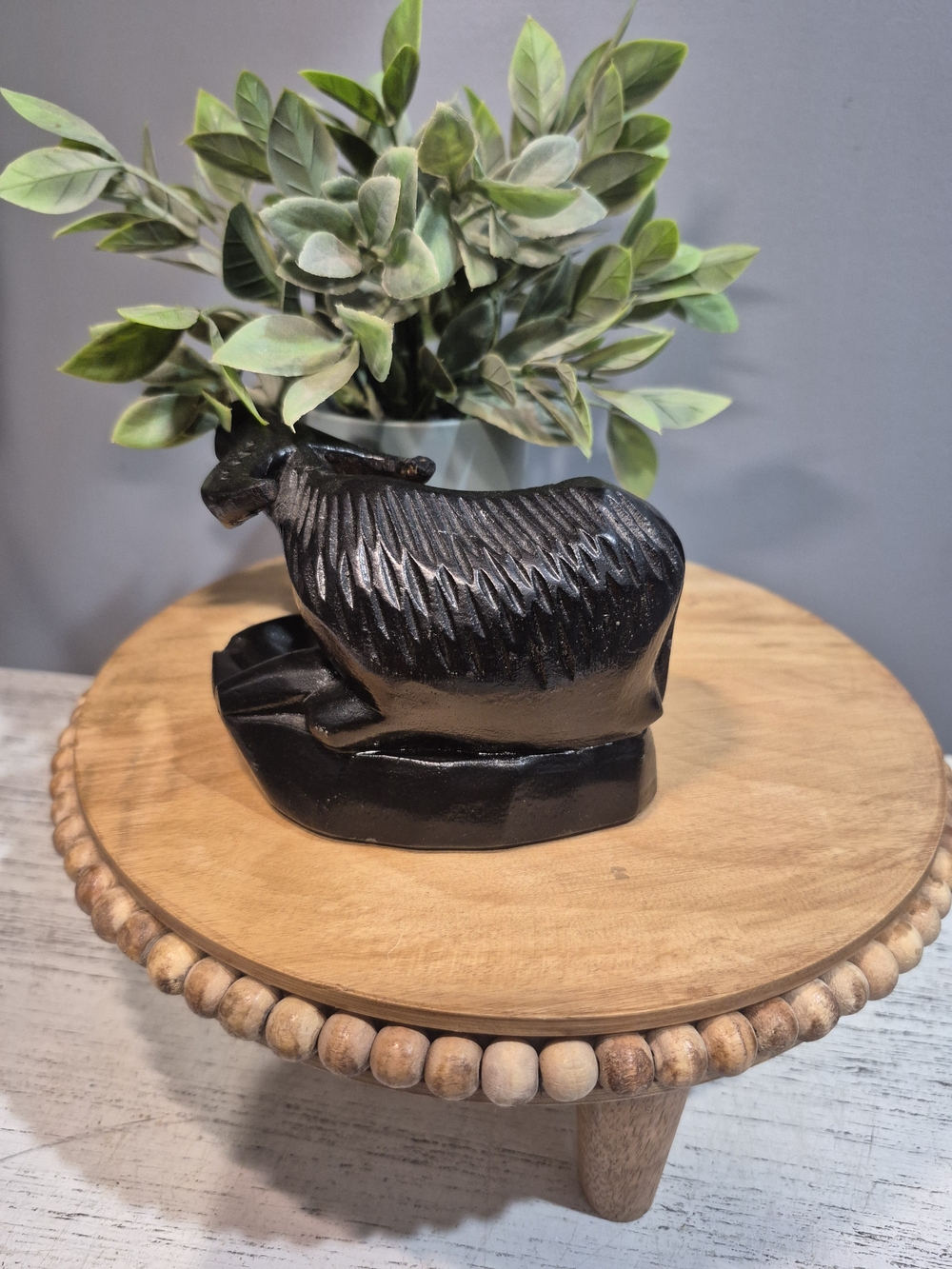 Vintage Hand-Carved Black Wood Buffalo Ash Tray Excellent Condition - Picture 8 of 12